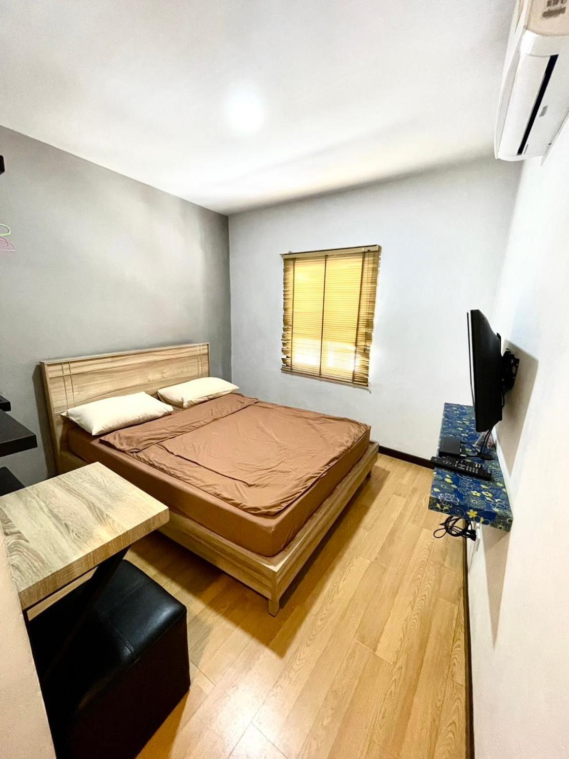 Inn Trog And Inn Soi (Adults Only) Bangkok Luaran gambar