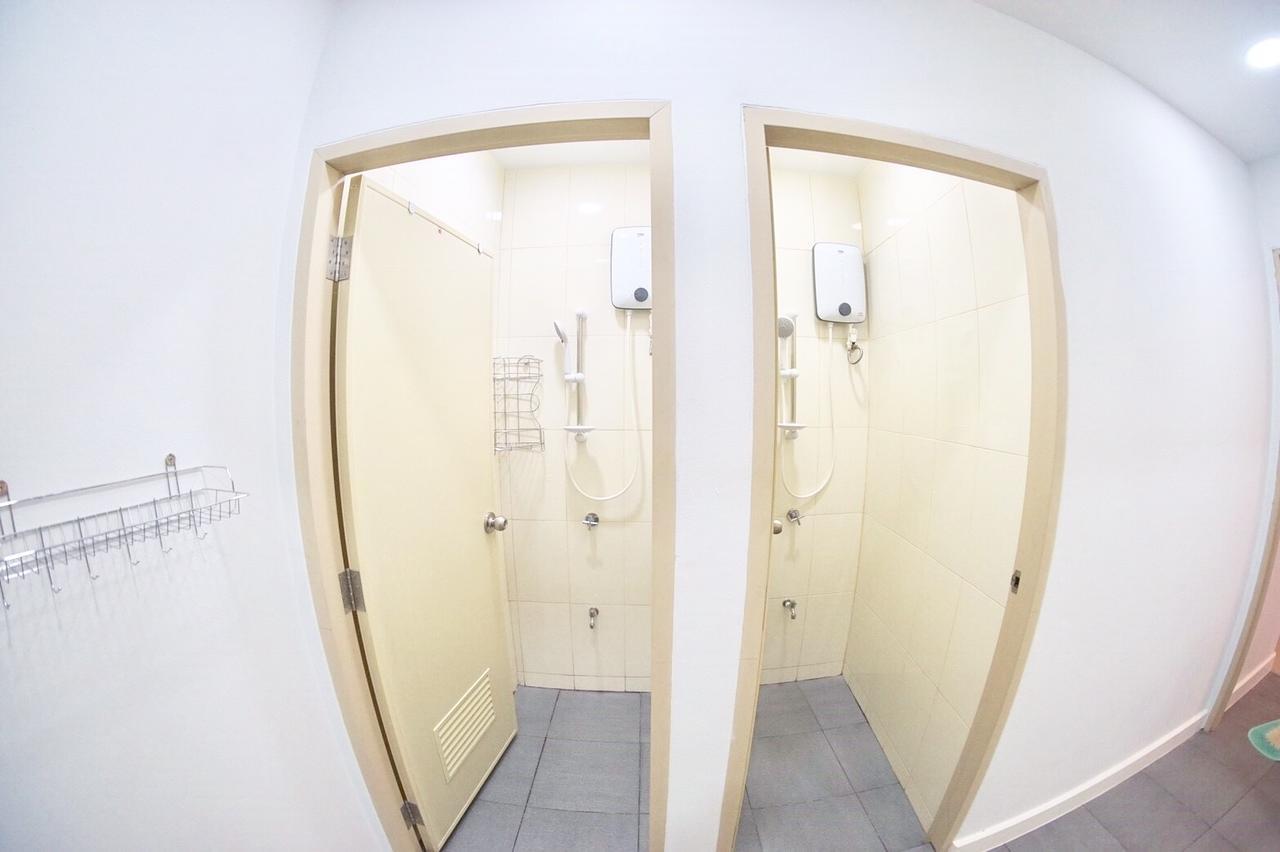 Inn Trog And Inn Soi (Adults Only) Bangkok Luaran gambar